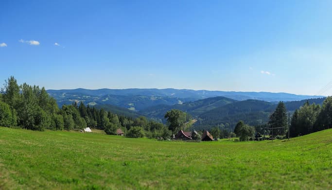 Záber z trasy na hrebene Kasárne a Soláň